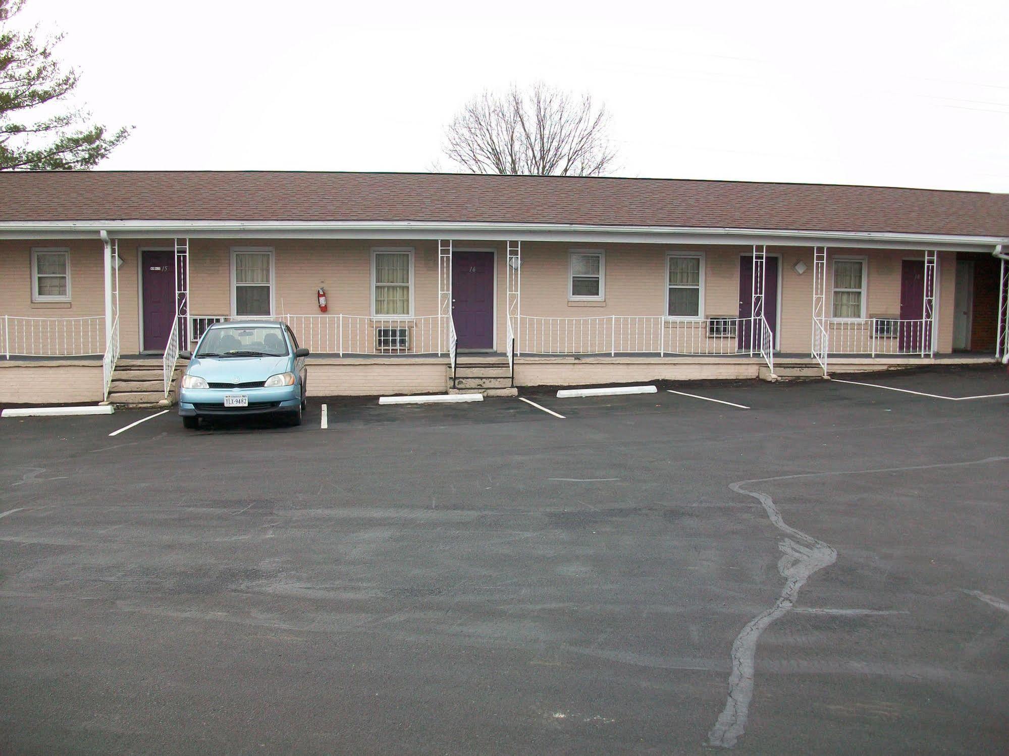 Skyland Inn - Bristol Hilander Park Exterior foto